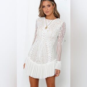 Saints + Secrets Beige and White Patterned Dress NWT